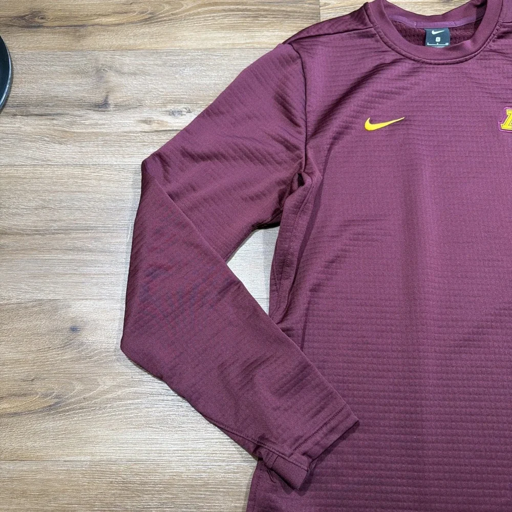 Nike Men's SMALL Minnesota Golden Gophers Waffle Fleece Sweatshirt Red Thermal